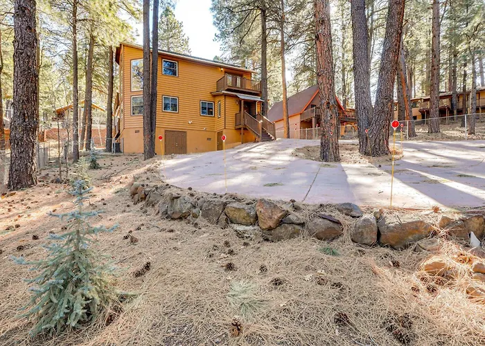 Holiday home Mountain Retreat In Flagstaff's Kachina Village!