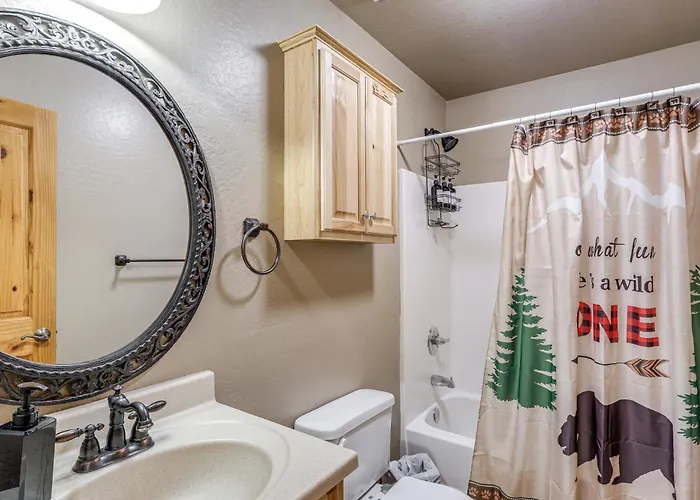 Mountain Retreat In Flagstaff's Kachina Village! Holiday home *