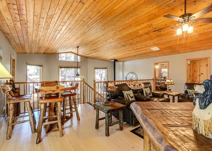 Mountain Retreat In Flagstaff's Kachina Village! Holiday home