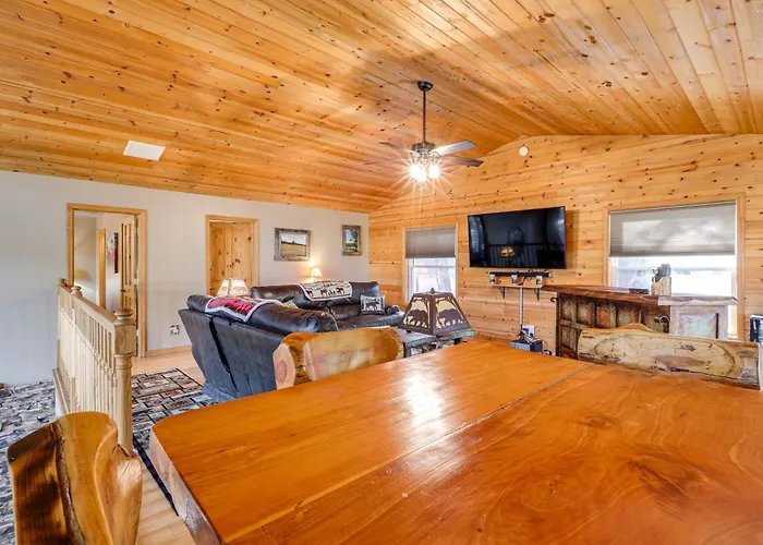 Mountain Retreat In Flagstaff's Kachina Village! Holiday home *
